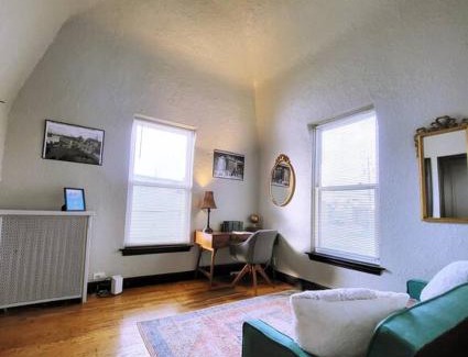 Detroit House | Vintage Charm, E. Eng. Village, 10mins to Dt. Det.