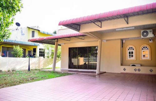 Central Seberang Perai House | VINTAGE Homestay Seberang Jaya (7P0056)