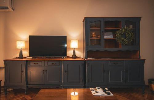 Dakovo Apartment | Vintage