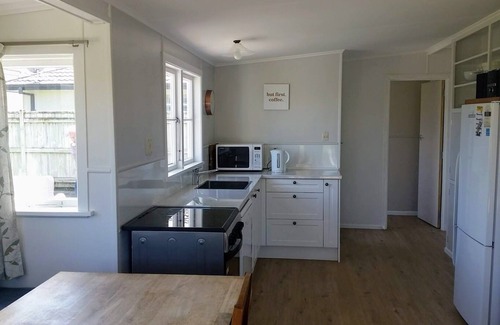 Opunake House | Vintage with modern touches by the sea