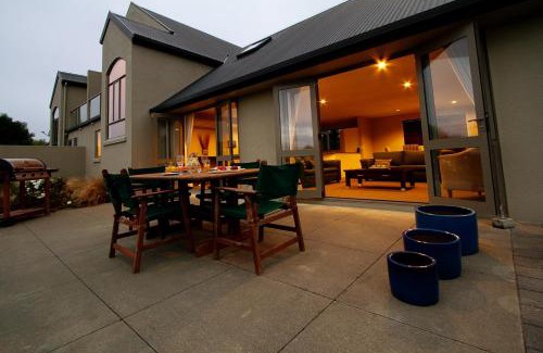 Renwick Resort | Vintners Retreat