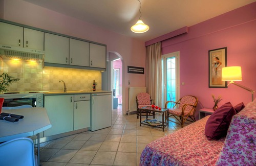 Agios Dimitrios Apartment | Vitorakis Apartments