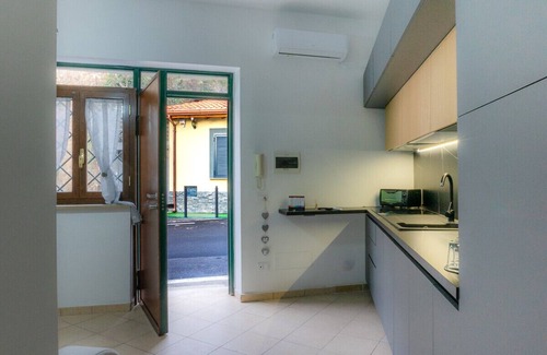 Tuscolano Apartment | VivimiHome - Apt a pochi passi dalla metro,con ingresso privato
