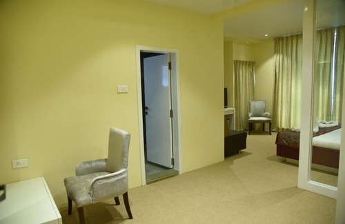 Anand Hotel | Viz Park Hotel