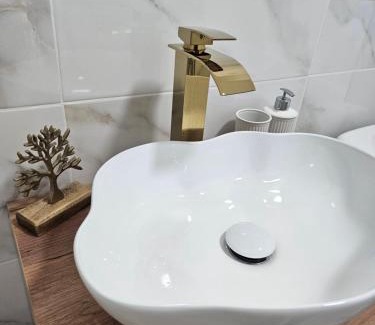 Floresti Apartment | Vlada's place
