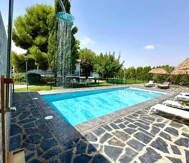 Alacon Villa | VlLLA PRIVADA - CASA DE MADERA