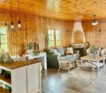 Alacon Villa | VlLLA PRIVADA - CASA DE MADERA