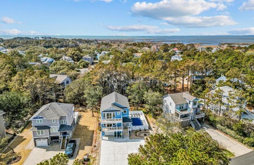 Corolla House | VOH23, The Strandhaus- Oceanside, Private Pool