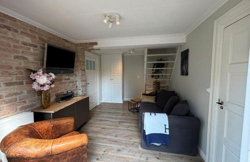 Voorst House | Voorsterstaete former barn, including jacuzzi
