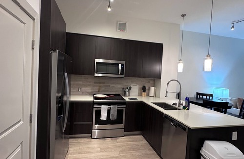 Grantville Apartment | Vora Mission Valley West - Live in style at in San Diego.