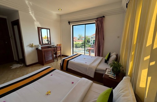 Taphul Village Area Hotel | Vplus Hotel – Budget-Friendly Room with WiFi & AC!