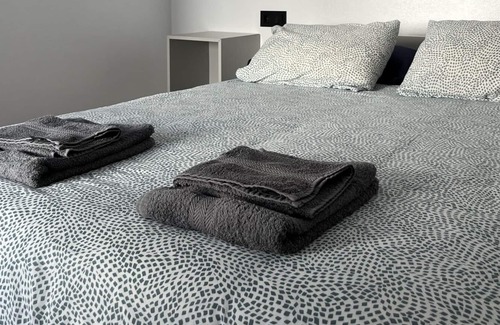 Fuente del Maestre Apartment | Vrbo Property