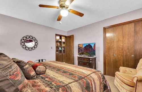 Clinton House | Vrbo Property