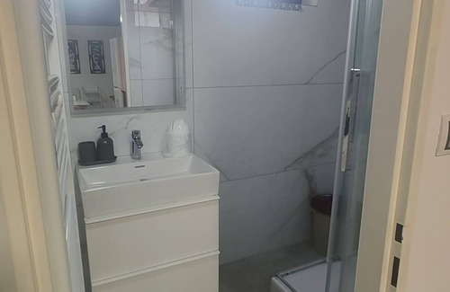 Prague 12 Apartment | Vu's Home - Apartmán Deluxe (50m2)