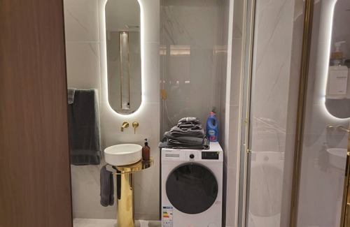 Chamkar Mon Condo | Vue Aston - Posh Condo With Amazing Views!