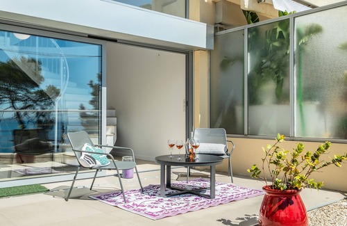 Lazaret Apartment | Vue Des Anges-Breathless views over Baie des Anges