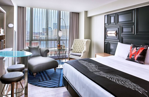Theatre District Hotel | W Boston, a Marriott Hotel