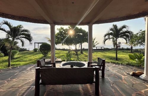 Shimoni Villa | Wagawimbi Villa 560 m2, Breathtaking View of the Indian Ocean, Kenya