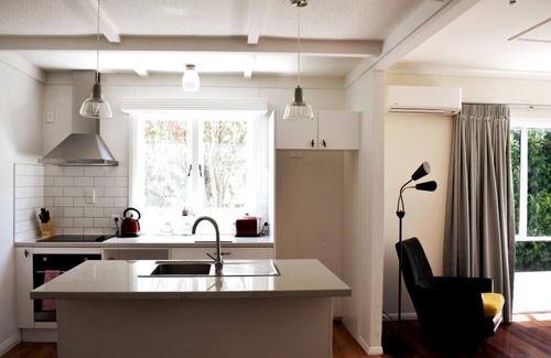 Waihi Beach Cottage | Waihi Beach Bliss
