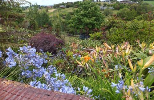 Waitomo Caves Bed & Breakfast | Waitomo Golfstays B&B
