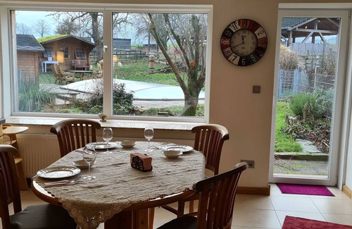 Wegensen Apartment | Wales - Holiday apartments Hedfan and Wales in Cnauceltaidd