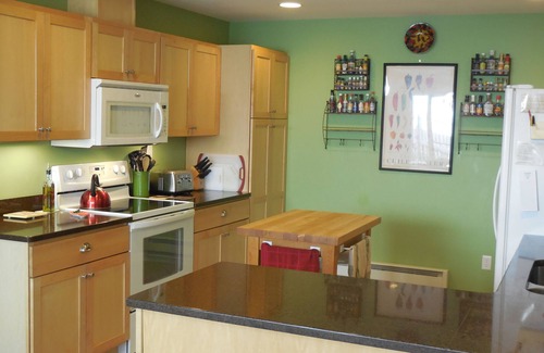 Country Club Estates House | Walk Everywhere - Hidden Oasis - On Beach Time! - 2 Patios - Best Value in Town