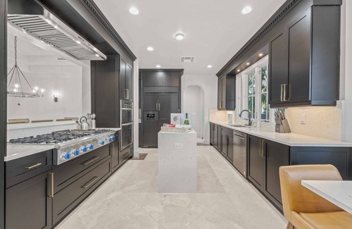Harbordale House | Walk to Beach/Heated Pool/Serenity at its Finest/Hemingway Key/VlLLAS