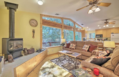 Arnold Cabin | Walk to Big Trees State Park: Cabin w/Deck!