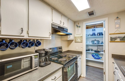 Lake Dallas House | Walk to Boat Ramp: Texas Home Near Lewisville Lake