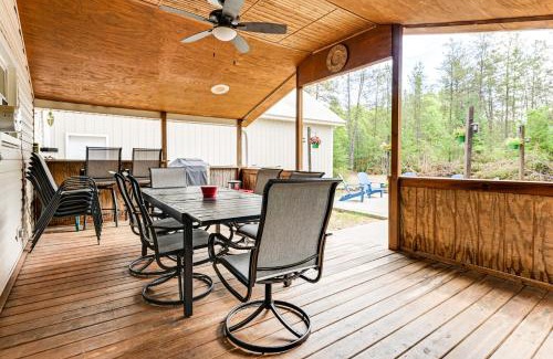 Friendship House | Walk to Castle Rock County Park Rustic Cabin
