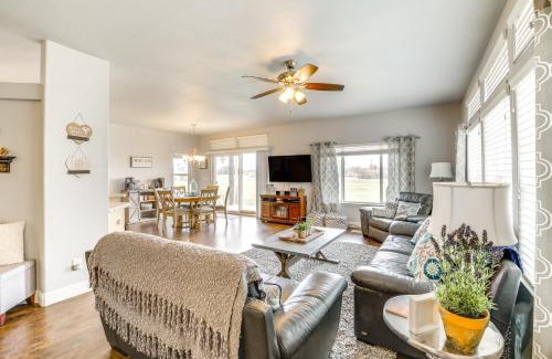 Needles House | Walk to Colorado River Needles Gem with Pool Access