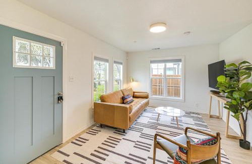 Central Arlington House | Walk to Cowboys Games Arlington Home with Pool!