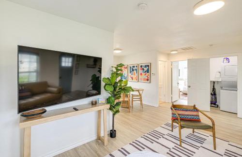 Central Arlington House | Walk to Cowboys Games Arlington Home with Pool!