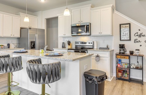 Lovejoy House | Walk to Dog Park & Playground: Hampton Haven!