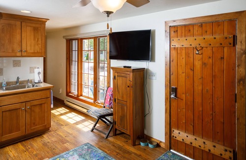 Ephraim Cottage | Walk to Everything Ephraim has to Offer! Pet Friendly! Great Wifi!
