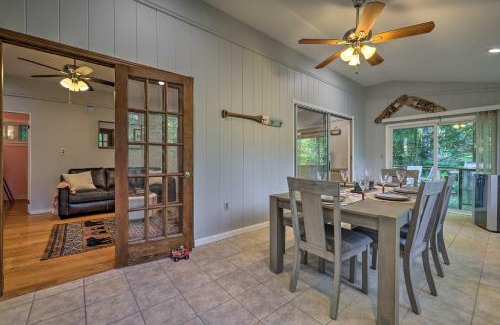 Greentown House | Walk to Lake Wallenpaupack Greentown Getaway