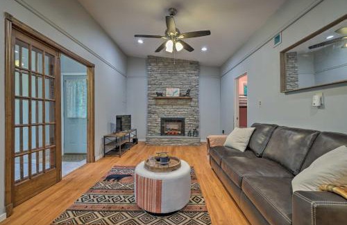 Greentown House | Walk to Lake Wallenpaupack Greentown Getaway