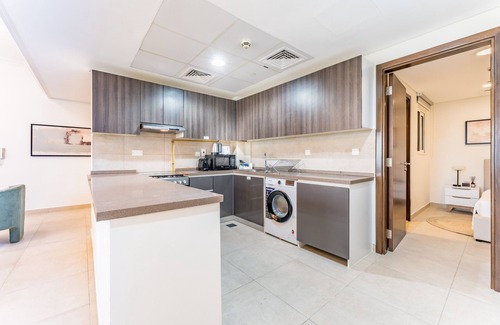 Discovery Gardens Apartment | Walk to Metro, Minutes from Ibn Battuta Mall, Victoria Residency by Deluxe Holiday Homes