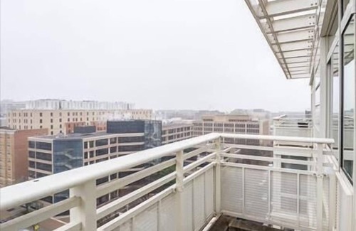 George Washington University Apartment | Walk to National Mall | Rooftop Grilling & Lounge | nr DuPot Circle
