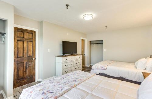 Oakland City Apartment | Walk to Oakland City University Modern Apartment!