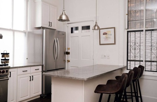 Old Town House | Walk to the Beach! Theater-Coffee Bar-Games-Gym