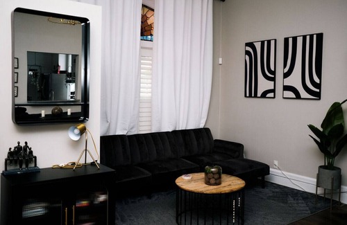 Old Town House | Walk to the Beach! Theater-Coffee Bar-Games-Gym