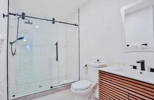 Temple Terrace House | Walk To Usf 4br3ba House Yard & Bbq