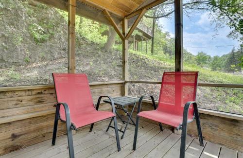 Bagley House | Walk to Wyalusing Beach Cabin with River View!