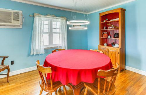 Tangier House | Walkable Beach Retreat on Chesapeake Bay!