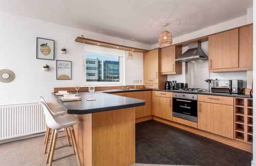 Kilmarnock Apartment | Walker Suite No52 - Donnini Apartments