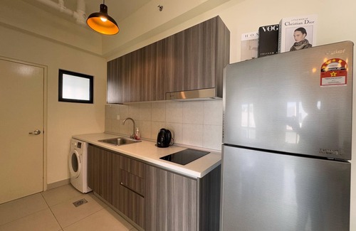 Cyberjaya Apartment | Walking distance to the University of Cyberjaya. Family-sized condo for 4Pax!