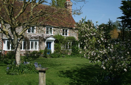 Littlehampton House | Walnut Tree House