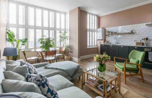 Cliftonville Apartment | Walpole View - Pet Friendly
