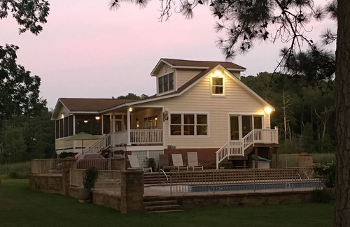 Ware House | Ware Haven Cottage On The Ware River With Pool, Pier, And Kayaks.